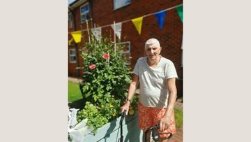 Green fingered Nottingham Resident enters garden competition